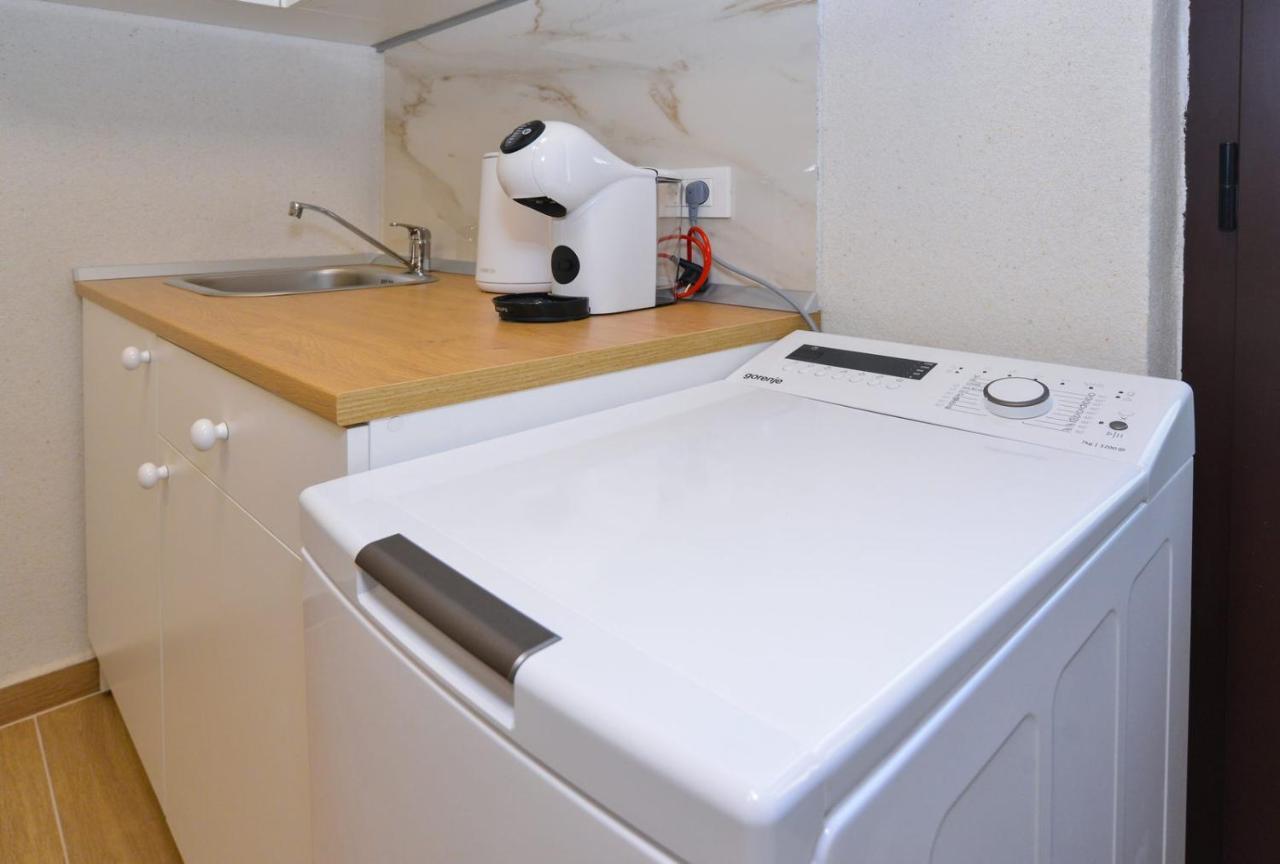 Md Studio Apartman Rijeka Exteriör bild